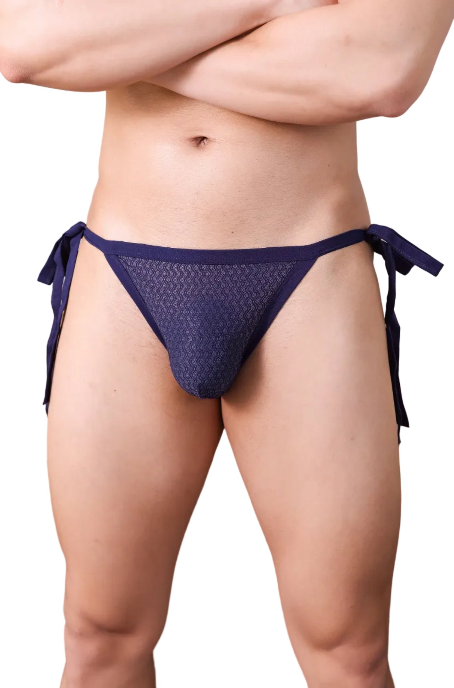 Braguita de malla transpirable con lazo lateral que realza el bulto