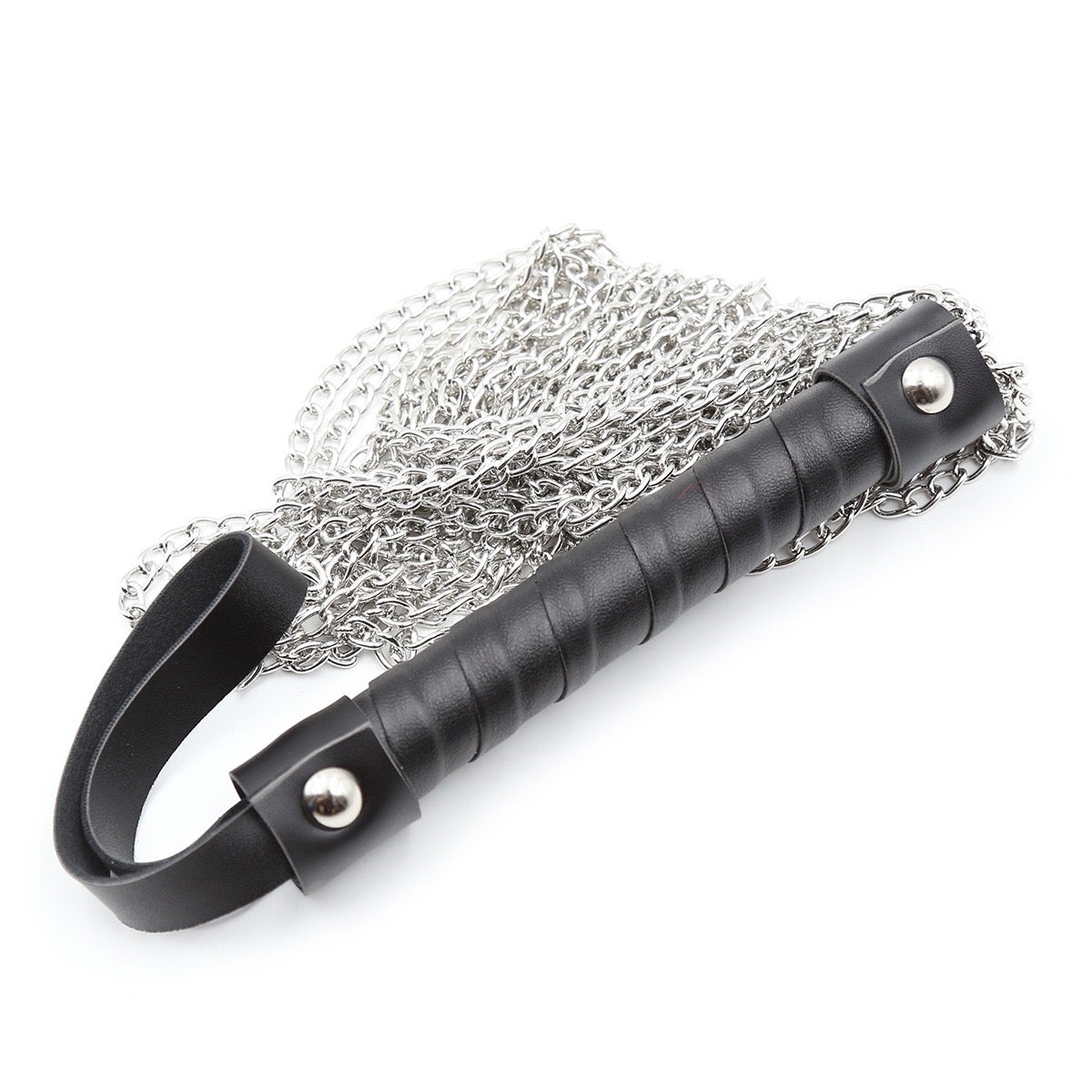 Látigo de cadena de metal con mango de diamantes de imitación