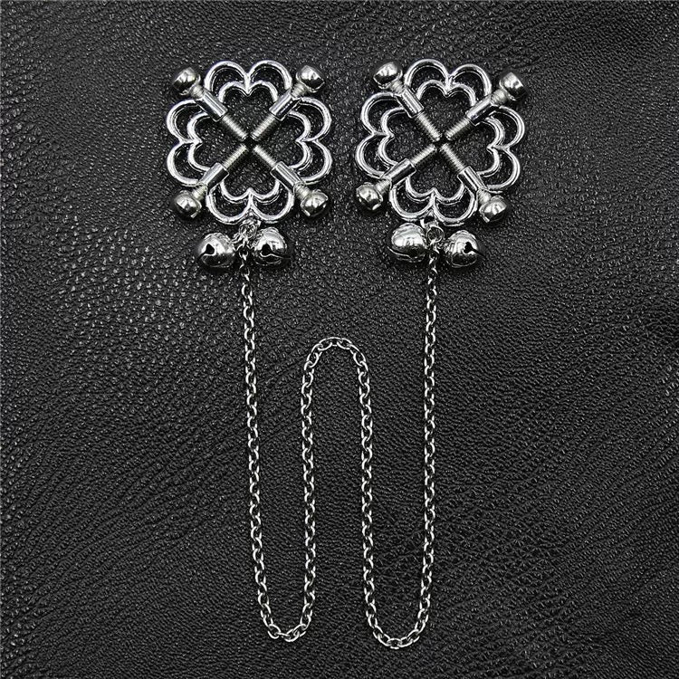 Pinza para pezones Sakura de cuatro puntas con cascabeles y cadena
