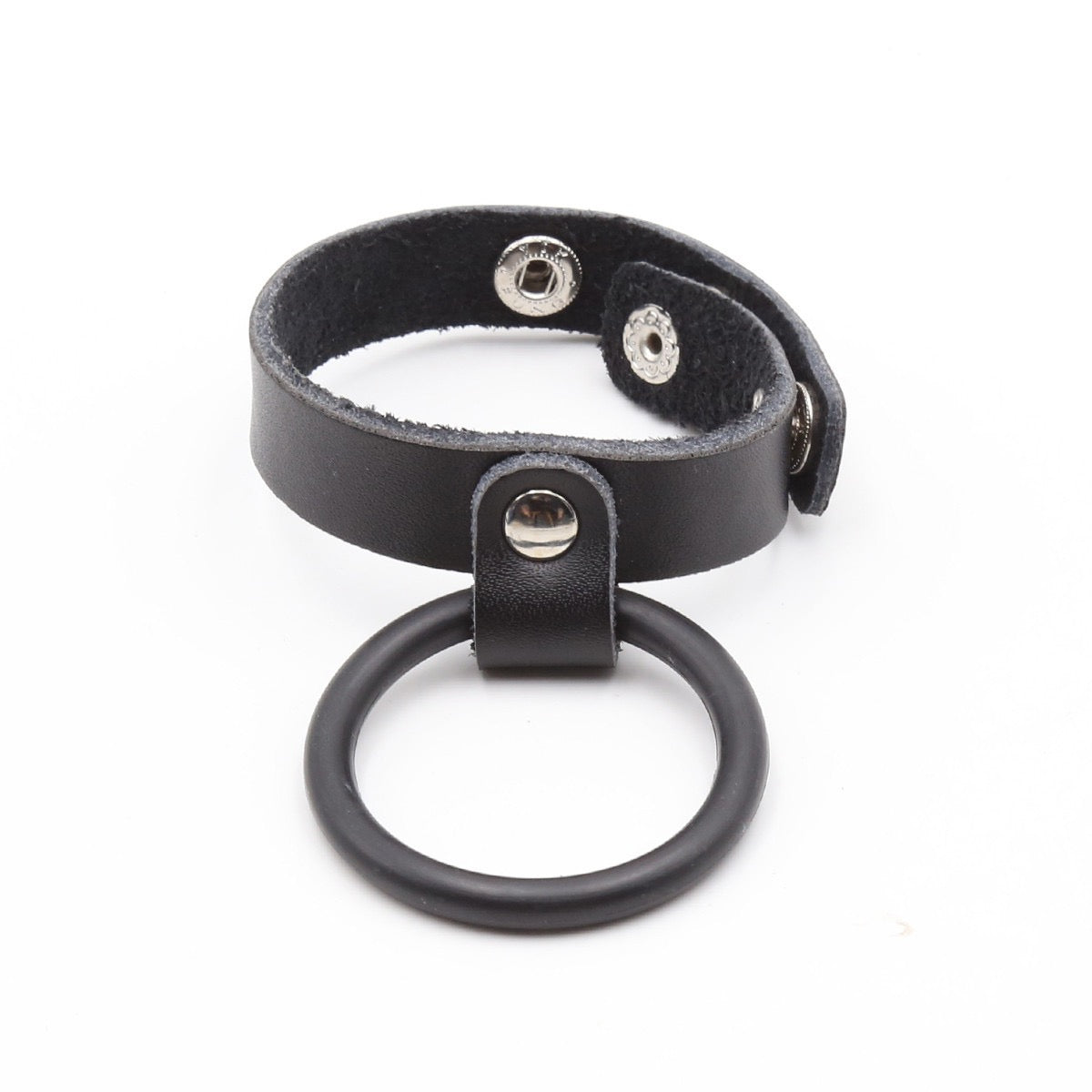 Correa de cuero sintético para pene y testículos con anillo de metal/goma