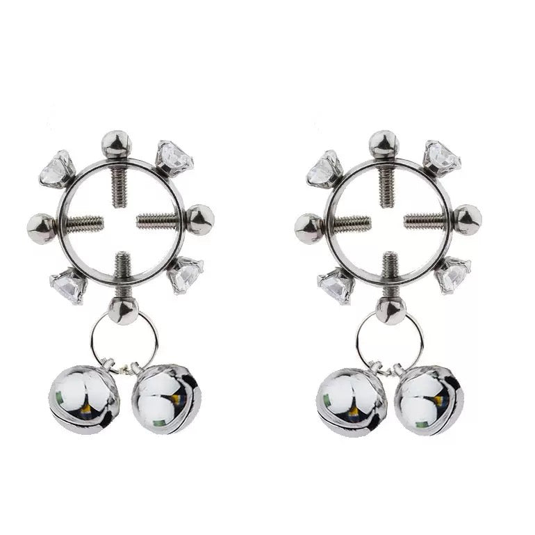 Abrazadera para pezón de acero inoxidable con cuatro tornillos y diamantes de imitación, con cadena y campana.