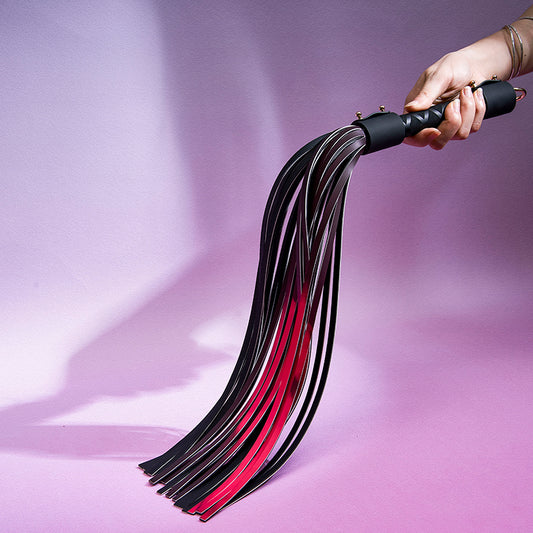 Handmade Heat Reactive Genuine Leather Flogger Whip
