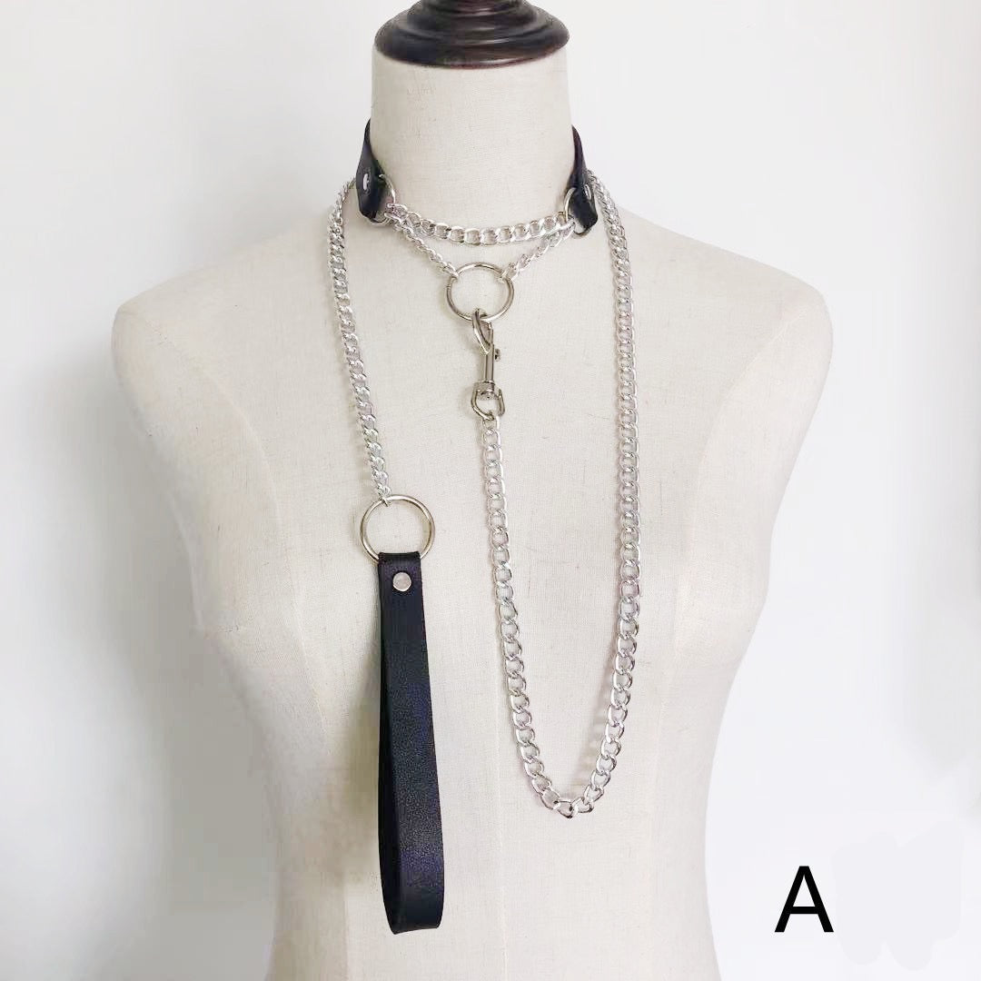 Adjustable faux leather chain choker with metal ring detail