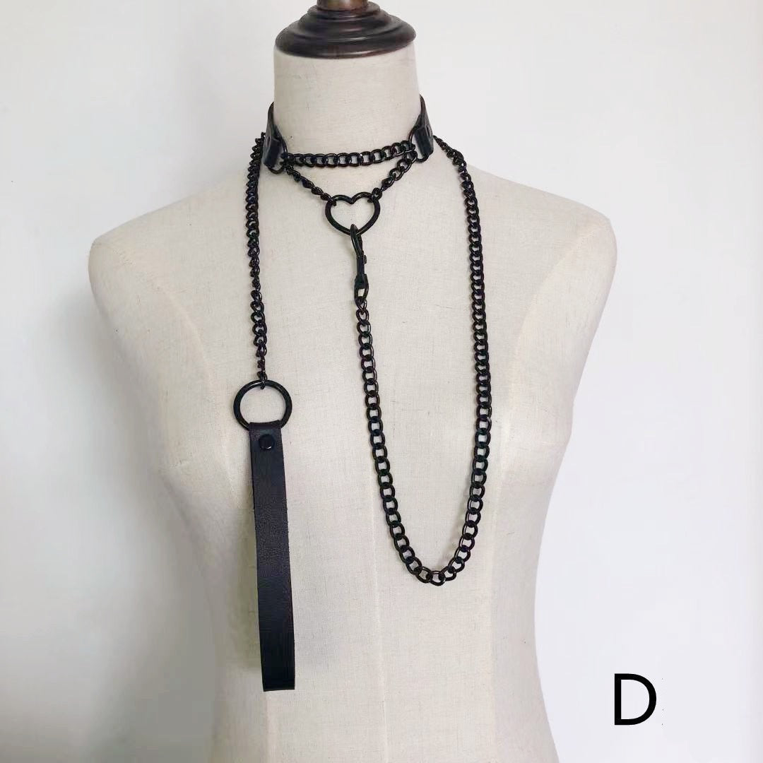 Faux leather choker featuring layered chain details style D