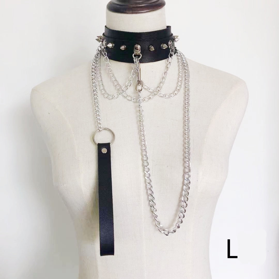 Faux leather choker featuring layered chain details style L