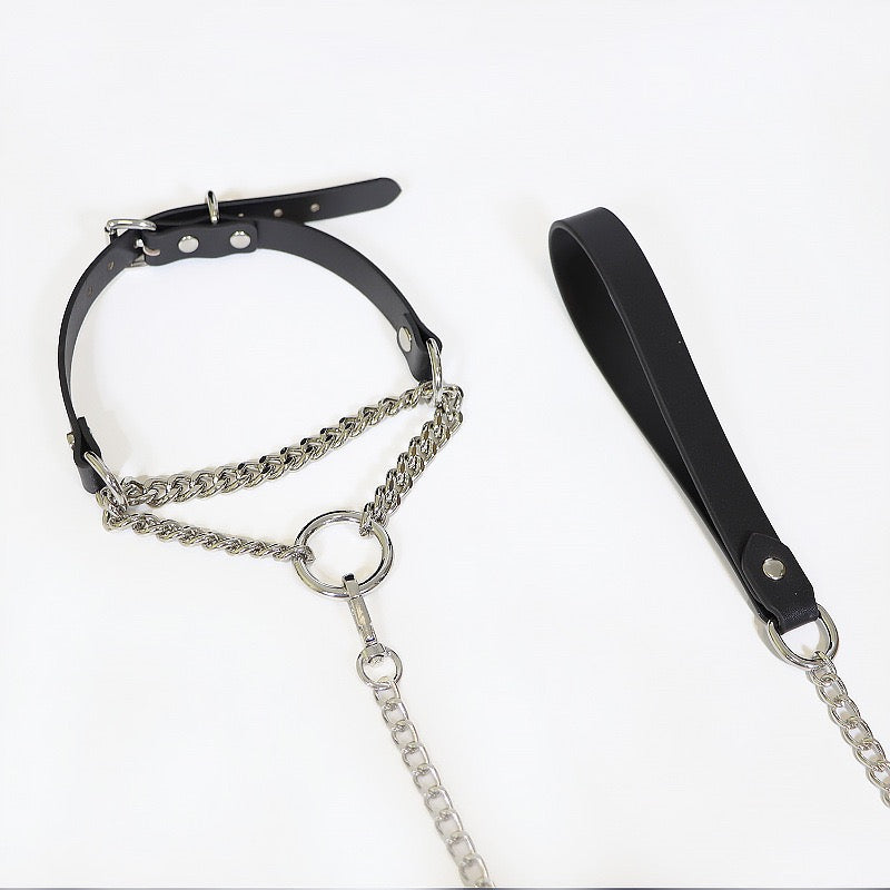 Adjustable faux leather choker with chain link detail and metal hardware