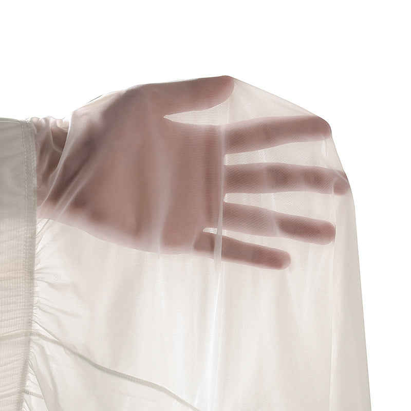 Close-up detail of ice silk fabric used in men’s baselayer set