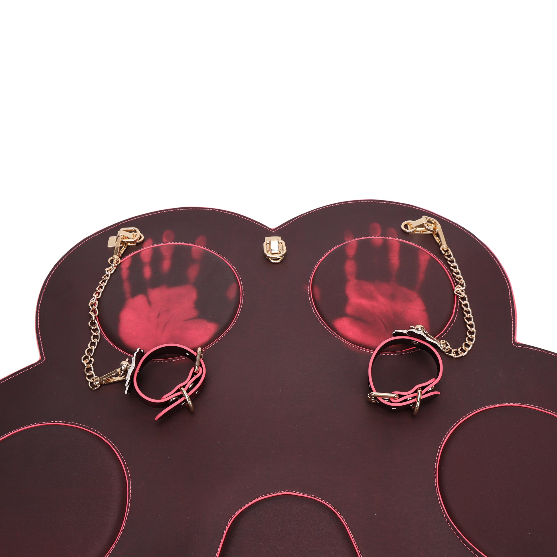 Paw shaped thermochromic mat with visible handprint effect